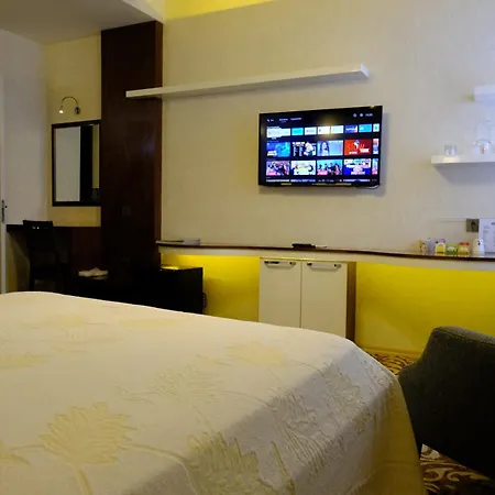 Esin Otel 3*