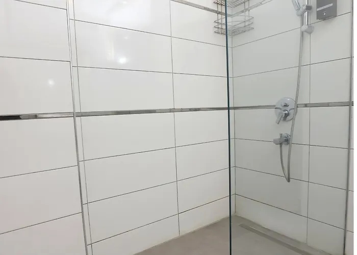 エシン ホテル 3*