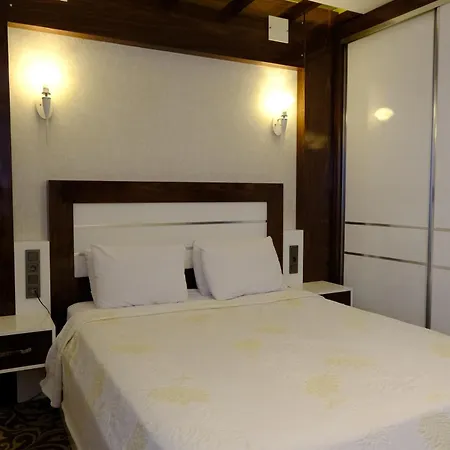 Hotel Esin 3*